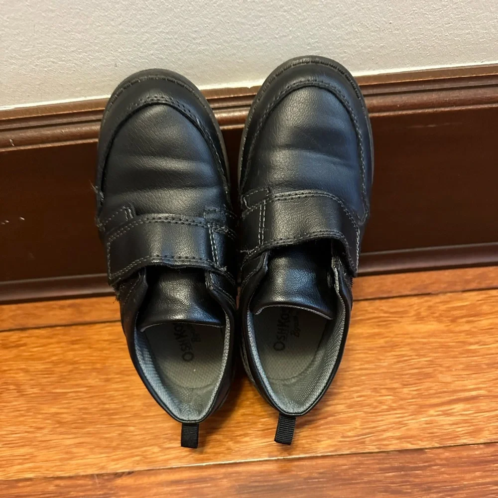 Osh Kosh boys shoes